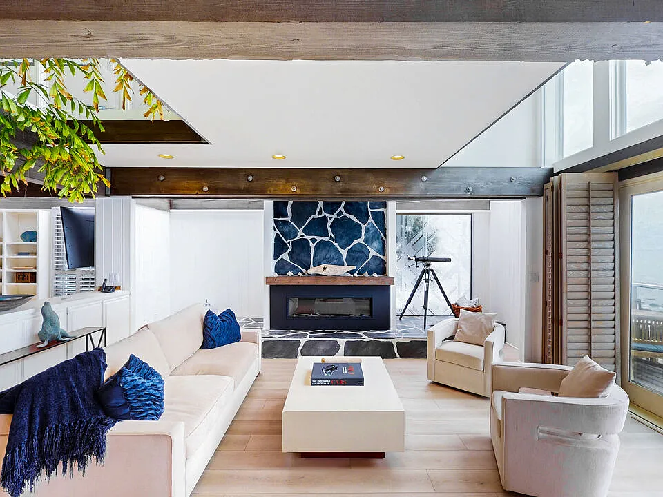 24108 Malibu Rd