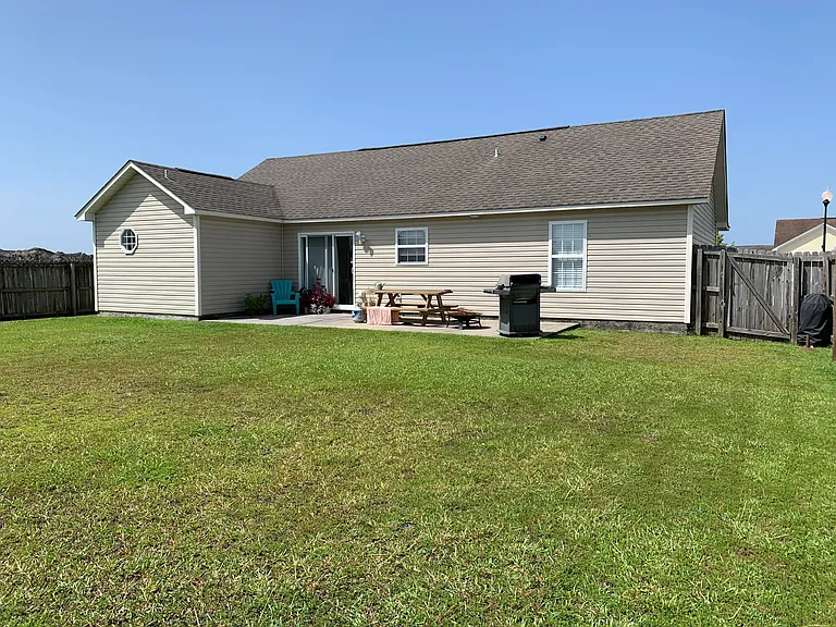 7513 Brittany Lakes Dr — Photo 9