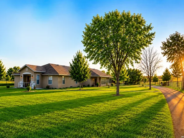 16680 W FM 2790 S, Lytle, TX 78052