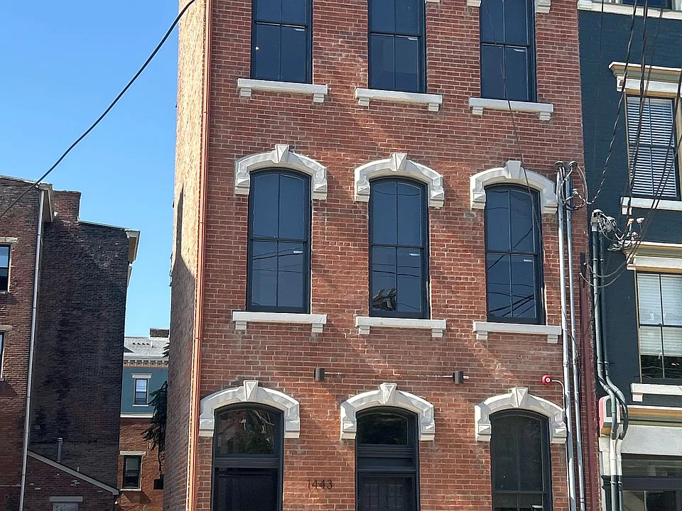 1443 Walnut St