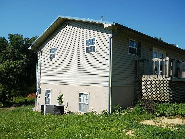 2nd image of 389 Harless Ridge Rd