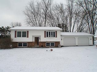 N6805 Amy Dr, Holmen, WI 54636