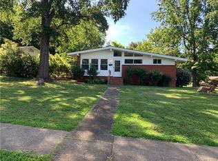 3745 Fieldcrest Rd, Charlotte, NC 28217