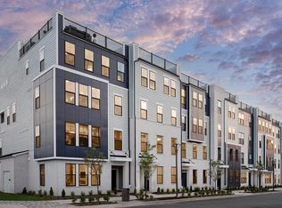 20822 Cloongee Ter, Dulles, VA 20166