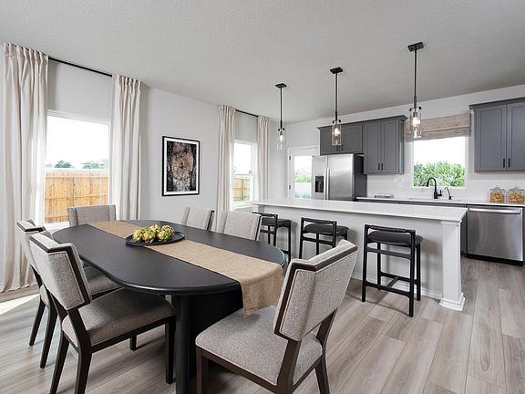 Arcadia Ridge - Iris Interior Image 3