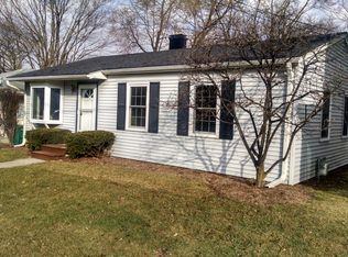 216 E Kansas St, Elburn, IL 60119