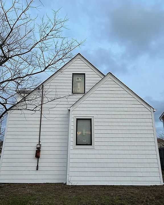 2nd image of 309 Ray St