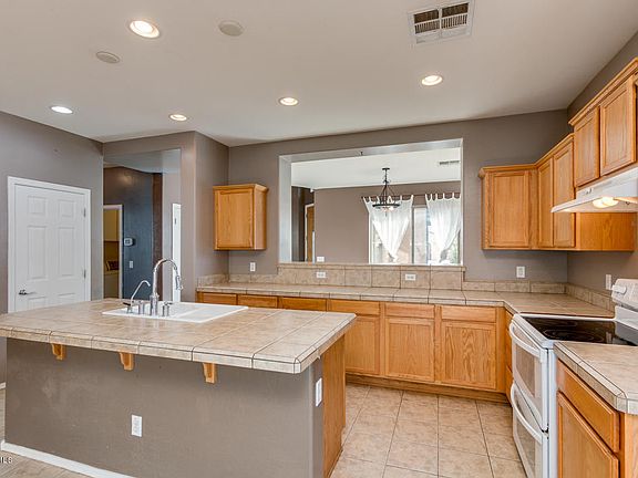 3rd image of 36172 W Catalan St