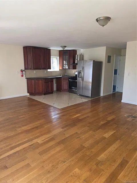 3 bed, 1.0 bath, $2,999 — Photo 2