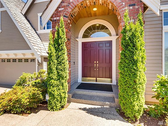 3rd image of 35212 SE Augusta Pl