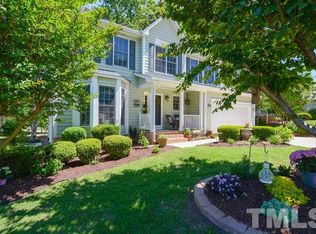 2305 Maplegreen Ln, Apex, NC 27502