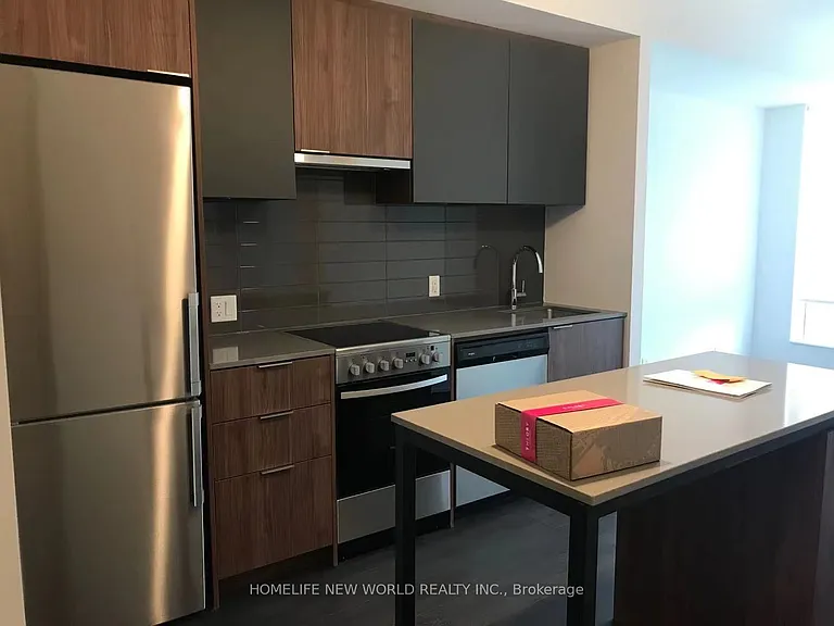203 College St #2505 — Photo 9