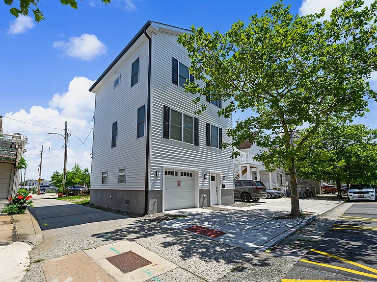 113 N Brighton Ave — Photo 31
