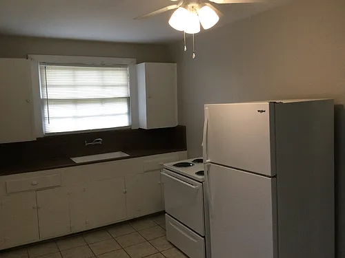 2588 Herschel St #4 Photo 1