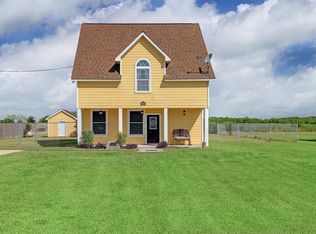 15199 E Chaparral Dr, Mont Belvieu, TX 77523