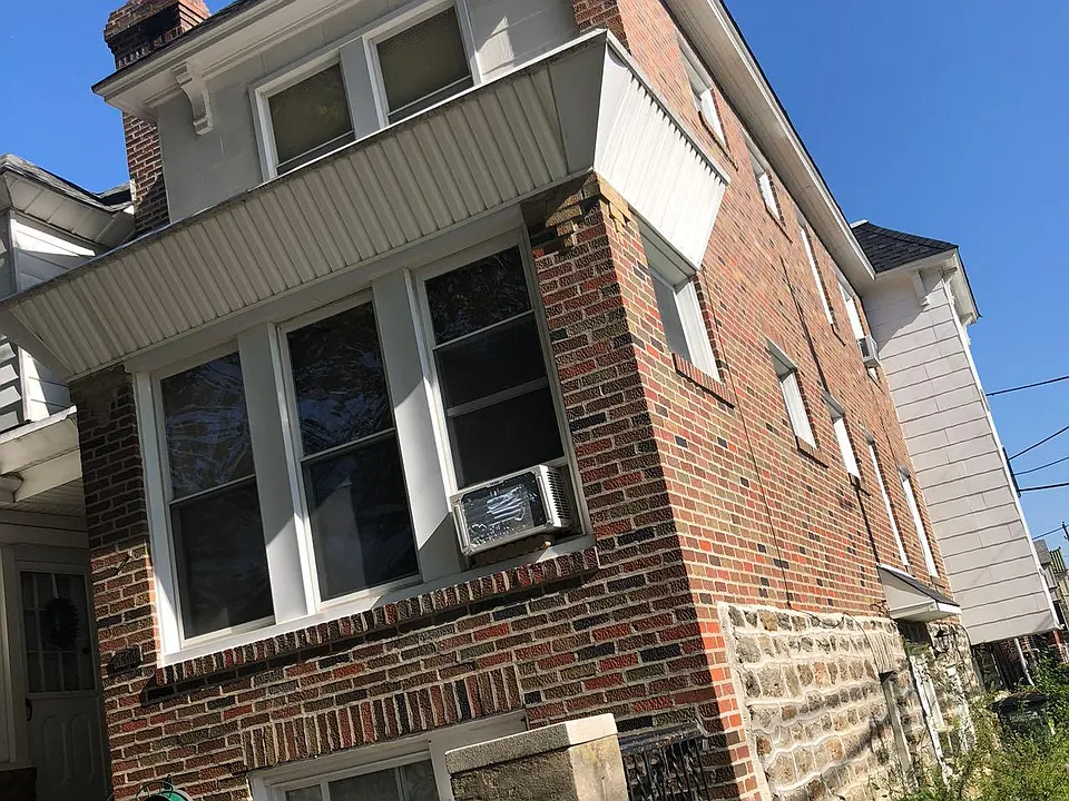 3359 Wellington St #2