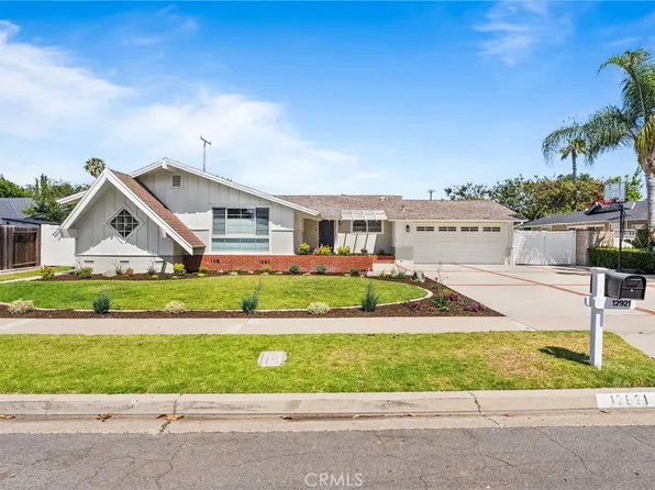 12921 Eveningside Dr, Santa Ana, CA 92705