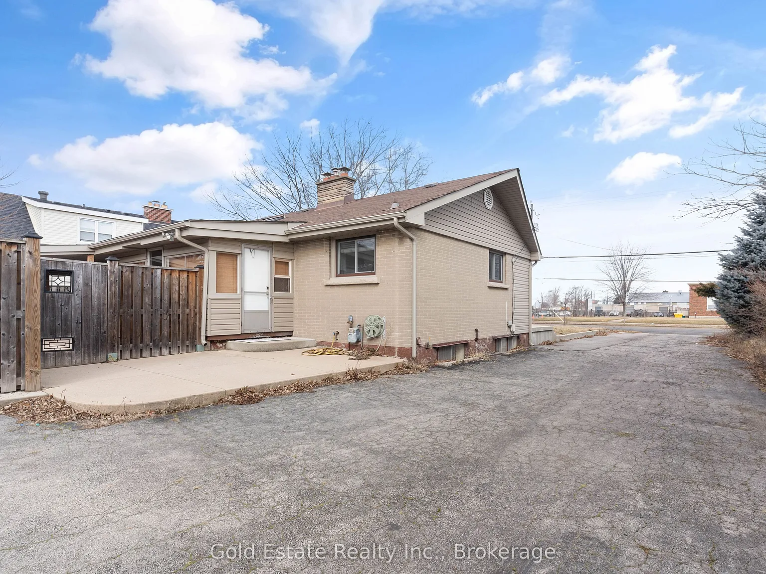 2 bed, $2,700 — Photo 3