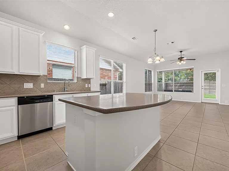 24518 Carlton Springs Ln — Photo 16