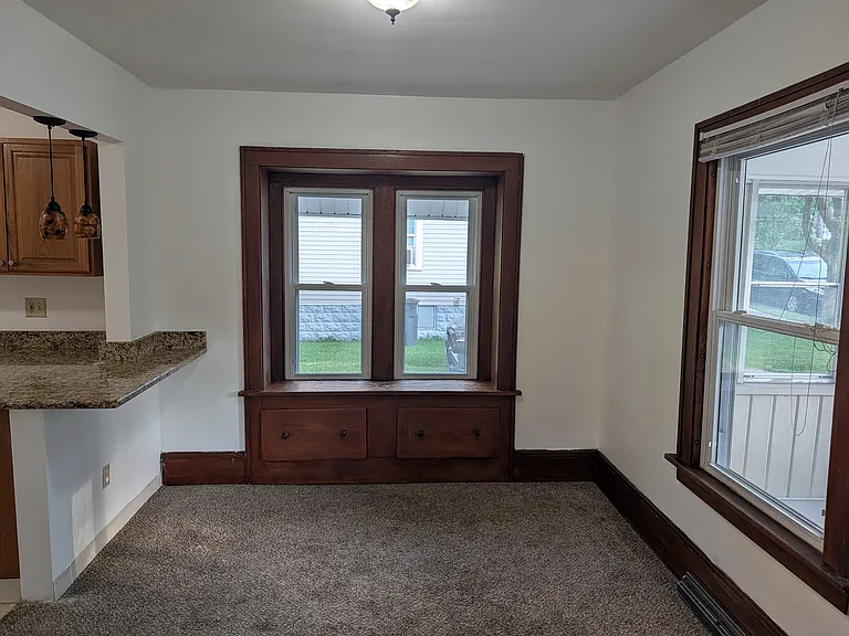 1263 Lexington Ave — Photo 8