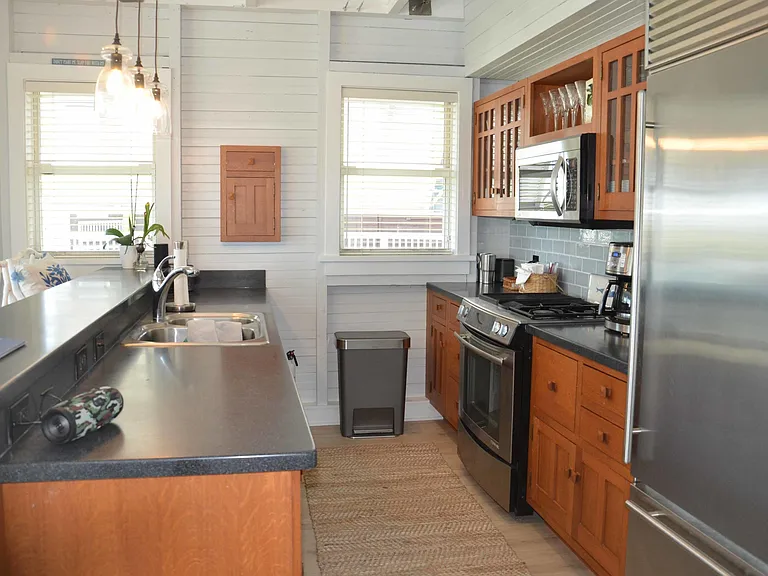 704 Ocean Front — Photo 12