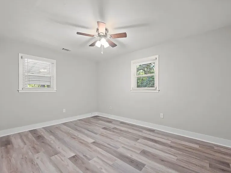 1115 S Shadow Dr — Photo 8