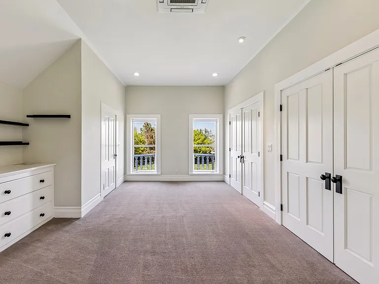 1049 Dressler Ln — Photo 27