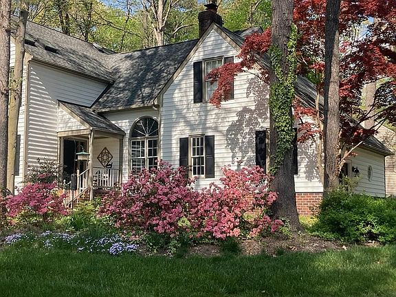 2nd image of 10306 Berkeley Manor Dr