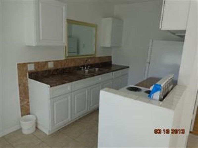 1st image of 532 Cherry Ave APT B
