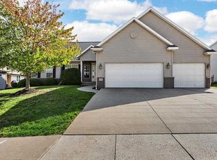 615 Rockhurst Dr SW, Cedar Rapids, IA 52404