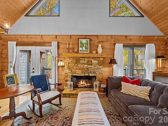 3rd image of 1493 Cleghorn Mill Rd