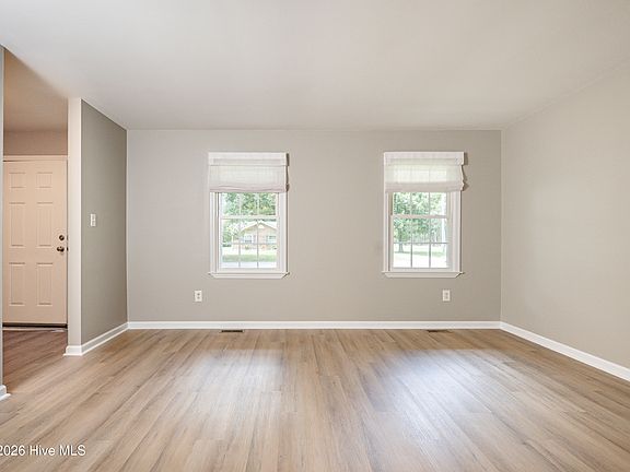4th image of 101 Hickory Lane