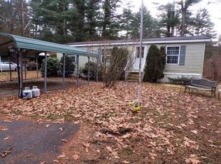 9 Foxrun Ln, Brimfield, MA 01010