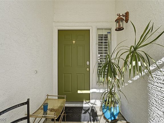 5th image of 3914 Talara Ln
