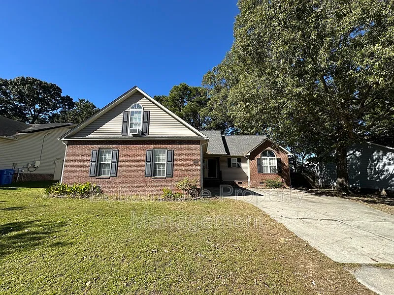 3 bed, 2.0 bath, 1544 sqft, $1,600 — Photo 2