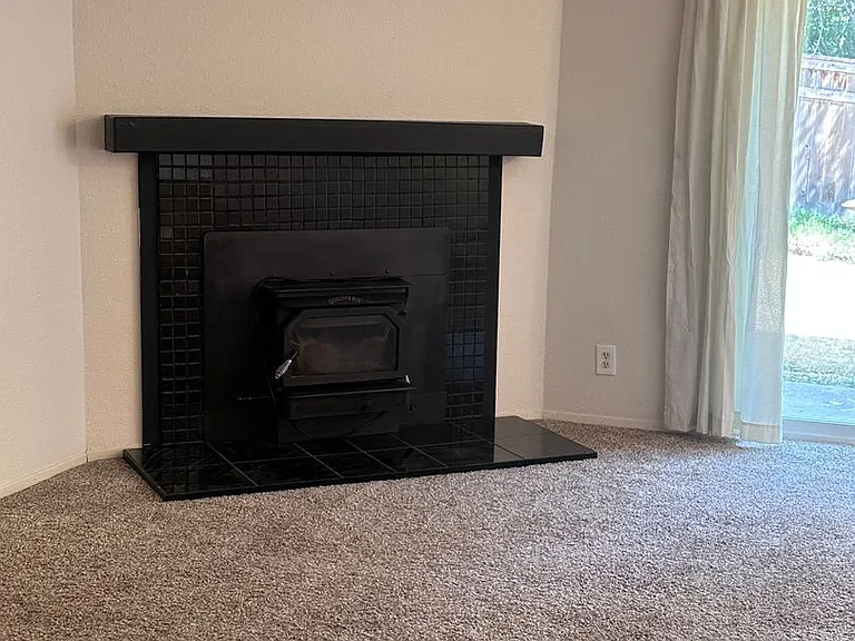928 Blue Heron Ave NE — Photo 11