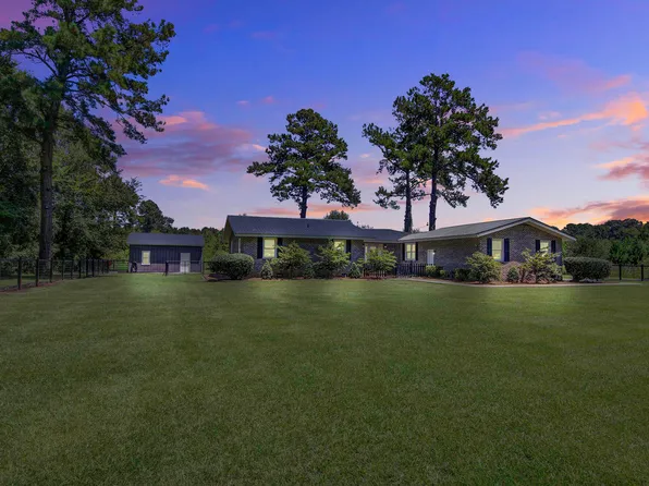 708 Gapway Rd, Andrews, SC 29510