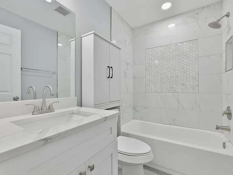 8433 Somerset Dr — Photo 24