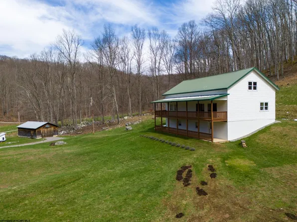 105 Helmsdale Rd, French Creek, WV 26218
