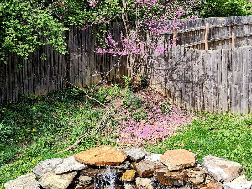 2nd image of 348 Pleasant Pointe Dr