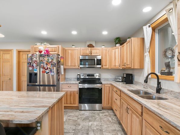1879 Fort Bridgman Road, Vernon, VT 05354