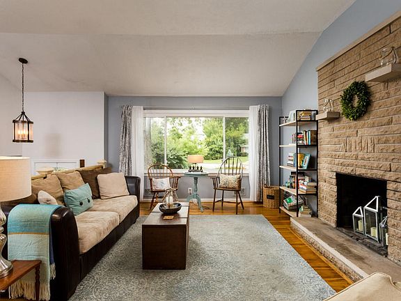 0054002 Hope Ct - INTERNET