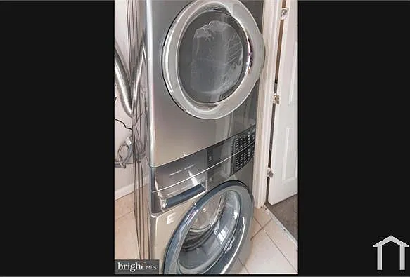 3 bed, 1083 sqft, $1,685 — Photo 4