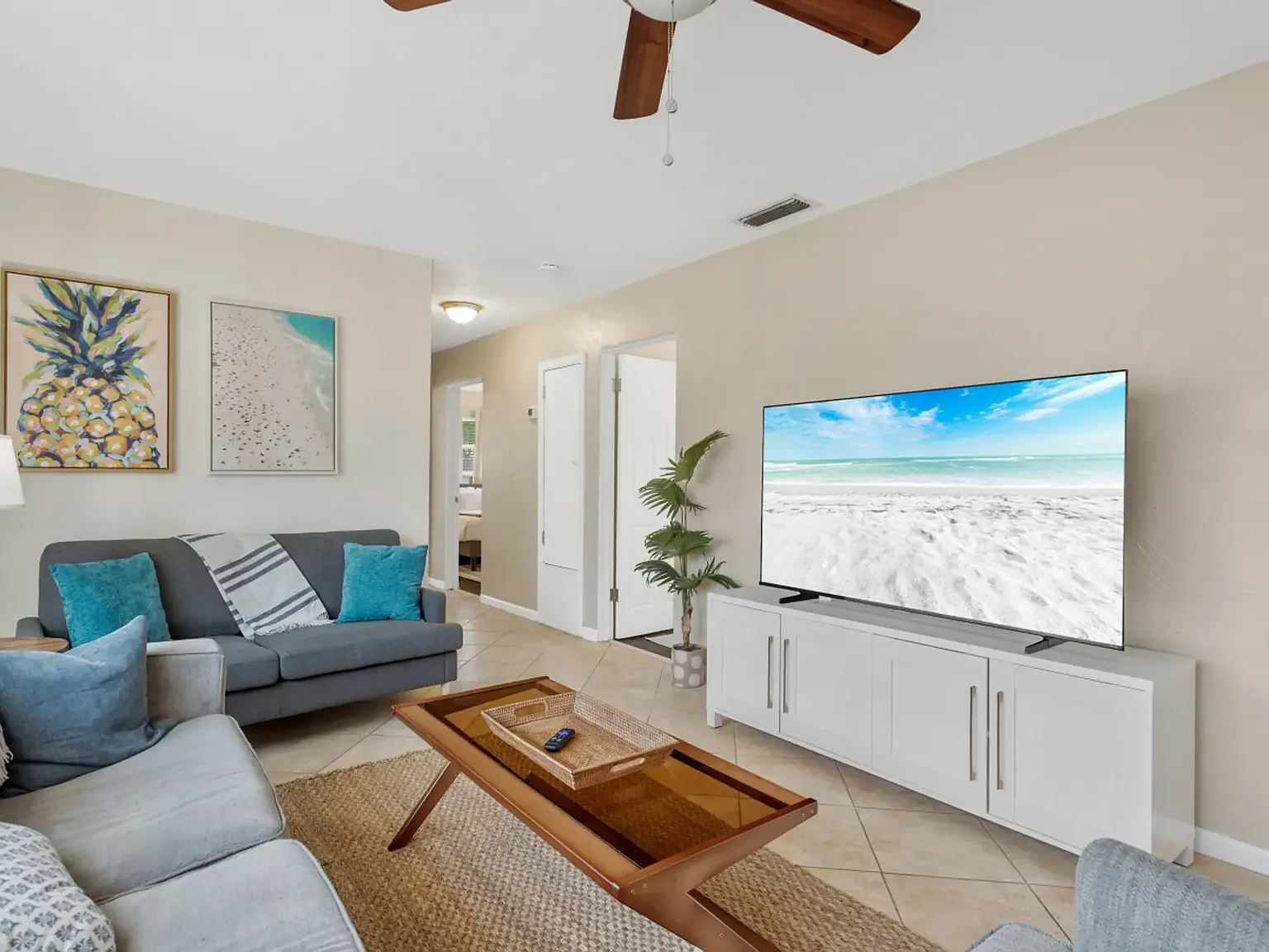 4 bed, 1750 sqft, $5,500 — Photo 4
