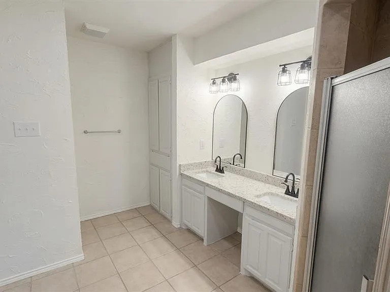 215 Mountainview Dr — Photo 11