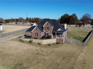 294 Arlington Way, Springdale, AR 72762
