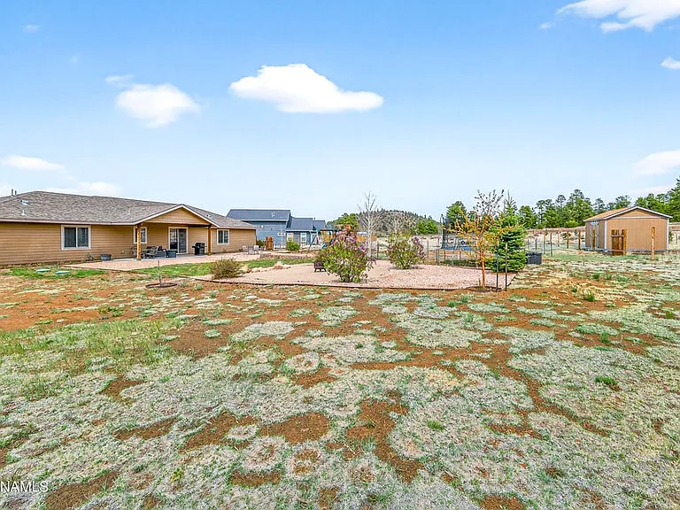10418 Lundin Rd — Photo 14