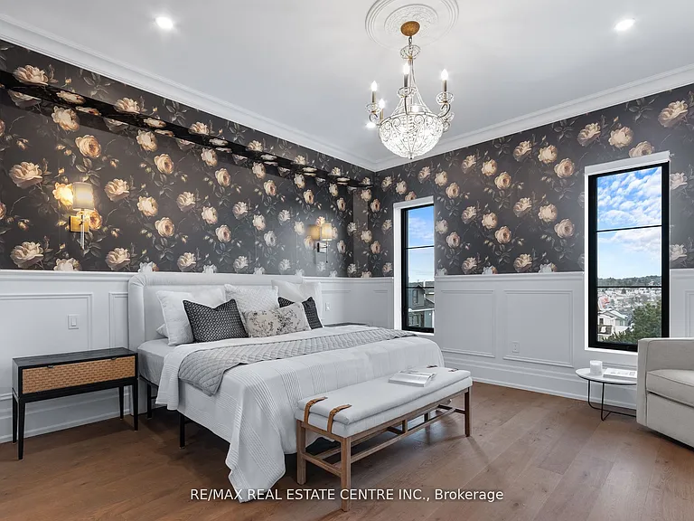37 Armstrong St #3 — Photo 4