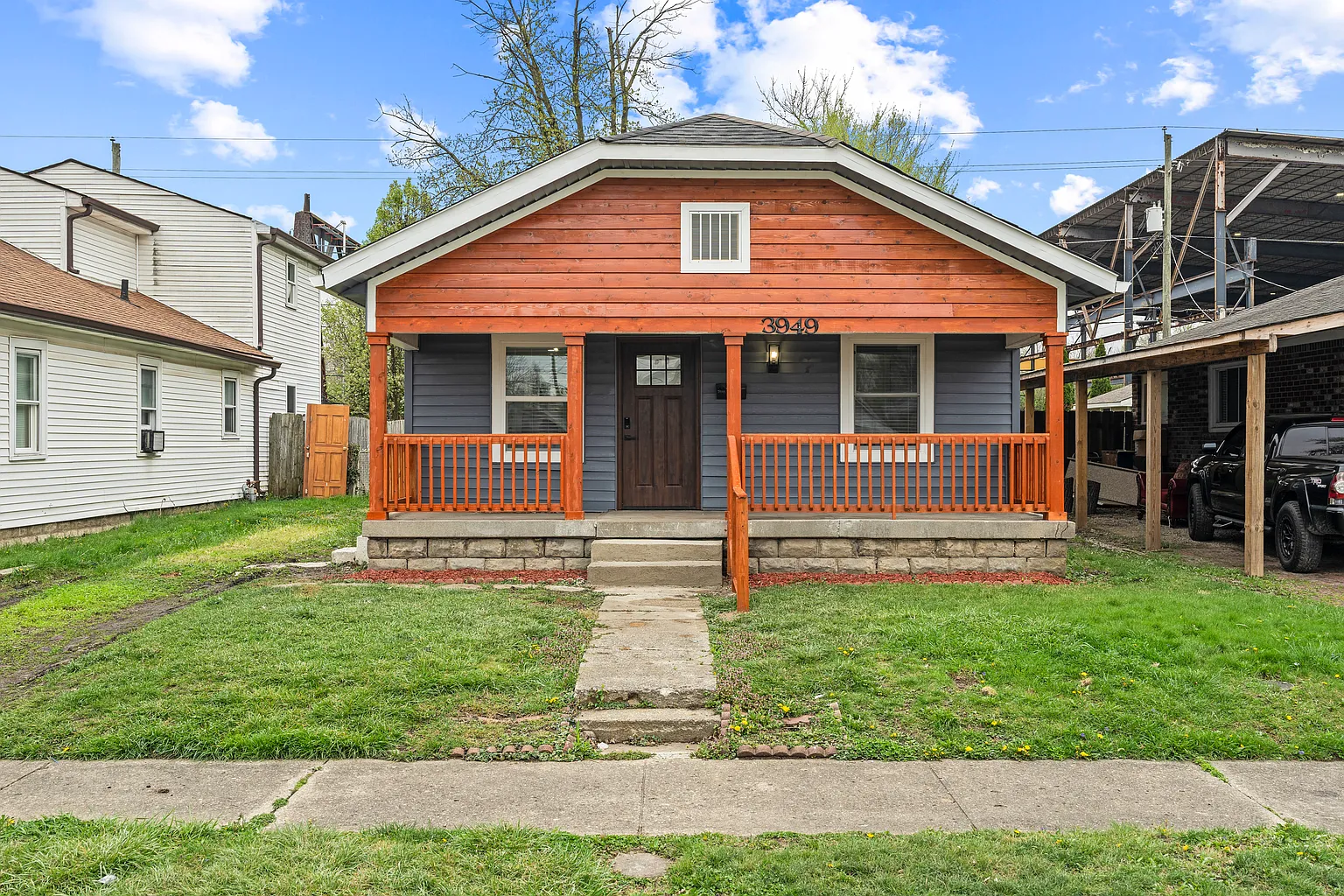 3949 Hoyt Ave photo 1