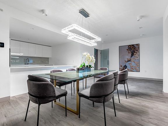 5th image of 5766 Gilbert Rd #802